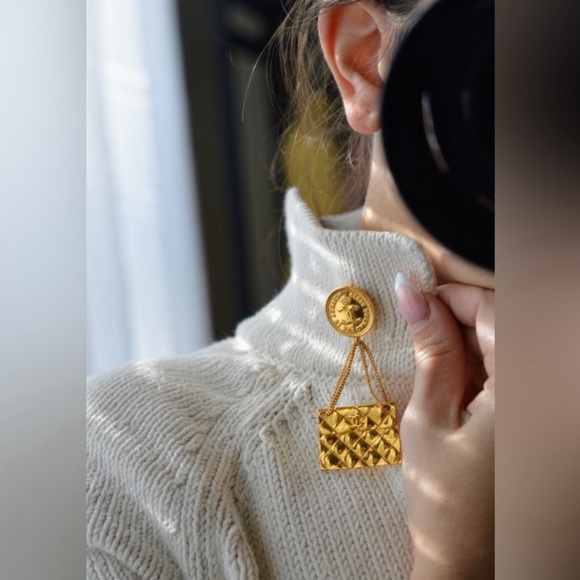 CHANEL CC Vintage Quilted Bag Motif Brooch Pin 24k Gold Plated 93P - Picture 7 of 8